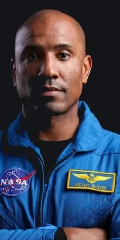 Crist�o e professor de Escola Dominical em sua igreja, astronauta da Artemis II levou B�blia para o espa�o