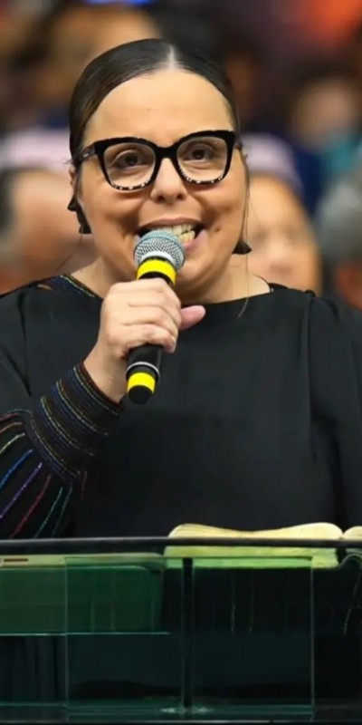 Pastora que viralizou: 'Ataquei a quest�o para despertar pessoas de interpreta��o b�blica errada'