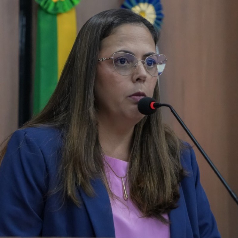 Vereadora Perla Gadelha rebate acusa��es de intoler�ncia religiosa e relata constrangimento sofrido na CCJ
