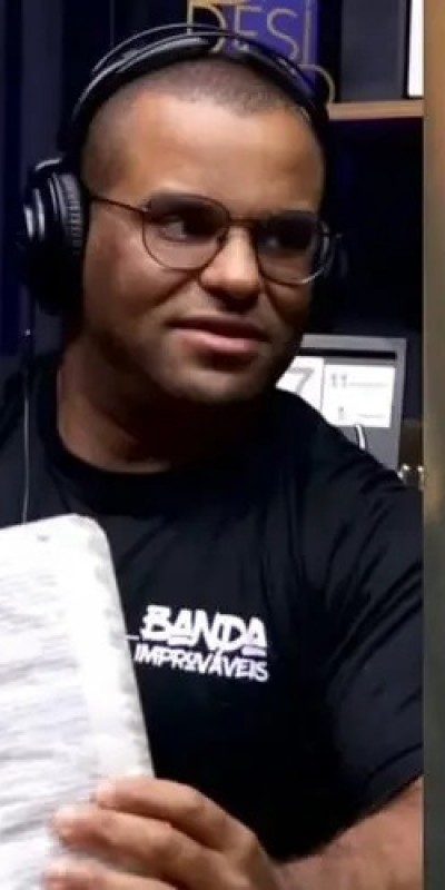 Bblia de pastor que morreu em queda de avio da TAM ficou intacta: 'Resistiu a 1000C'