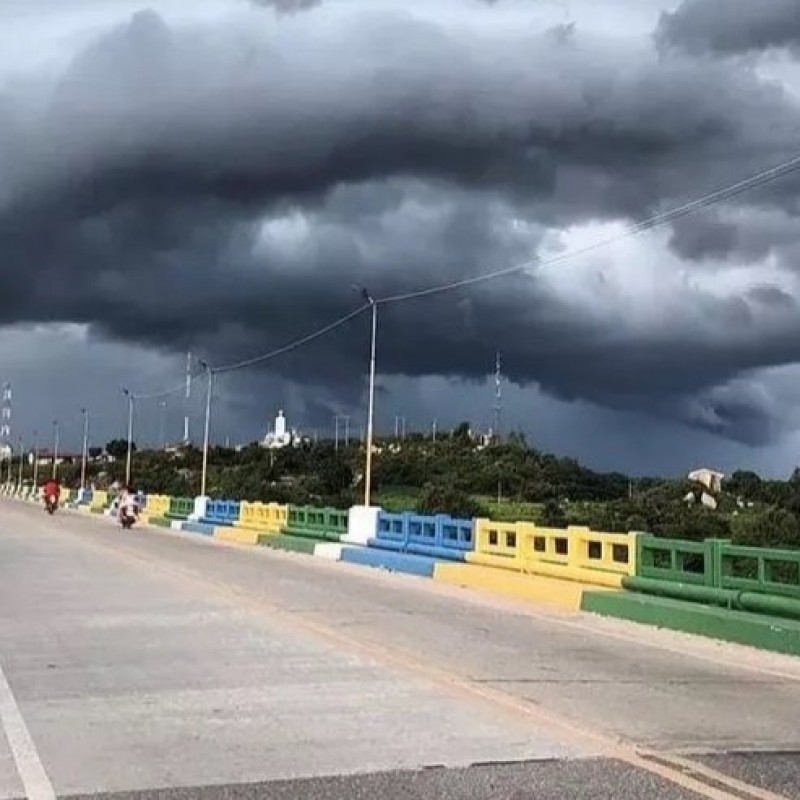 Patos ultrapassa os 100mm de chuvas com precipita��es de fevereiro, chegando a 14,37% da m�dia anual