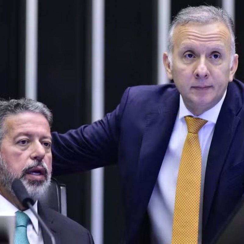 Nome de Aguinaldo Ribeiro aparece em anota��es apreendidas pela PF; deputado recebeu R$ 102 milh�es em emendas 