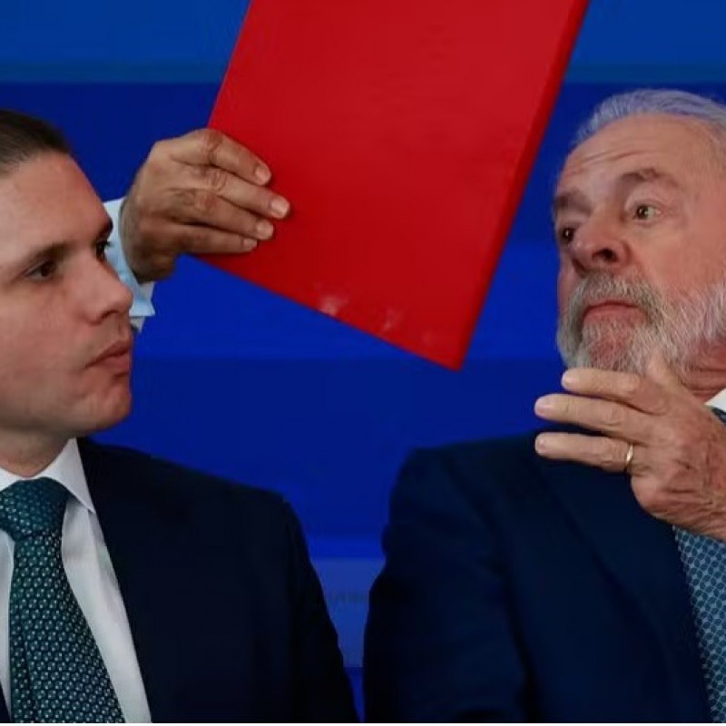 Hugo Motta se queixa de atua��o do presidente Lula a favor de advers�rio de seu pai ao Senado