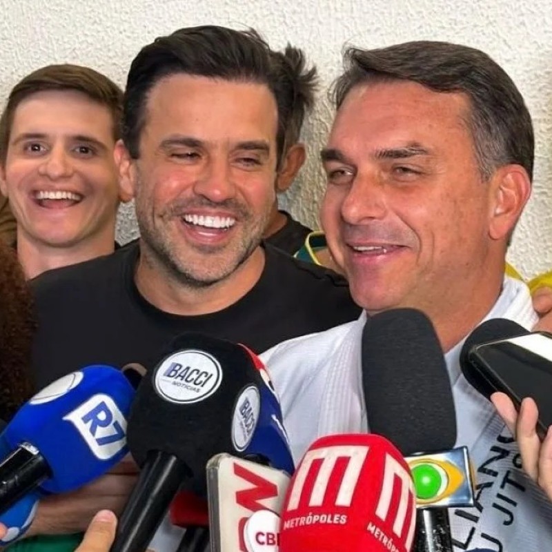 Campanha de Lula pede cassa��o da chapa de Fl�vio por uso de perfil de Mar�al e esquema de criptomoeda