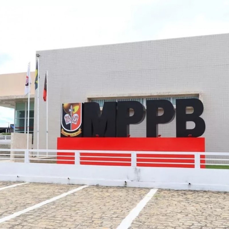  MPPB aju�za a��o contra prefeito e ex-secret�ria de Condado que cursava Medicina em tempo integral